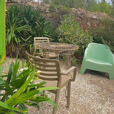 Tilley Lounge Cocoon Affittacamere